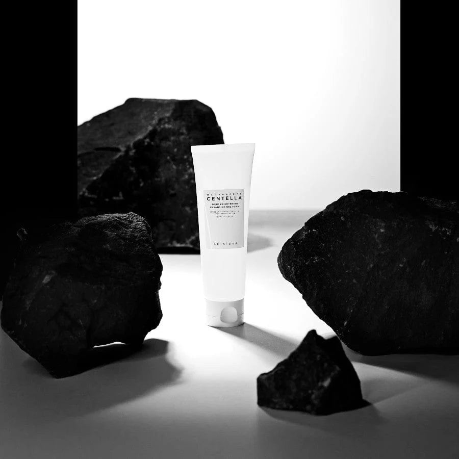CENTELLA TONE BRIGHTENING CLEANSING GEL FOAM