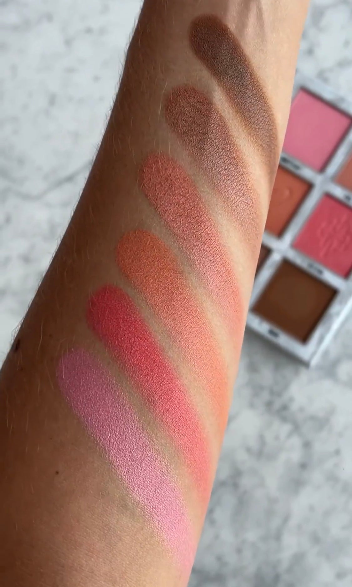 ITS A VIBE FACE PALETTE